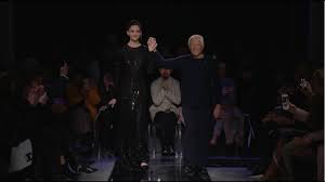 A collection of giorgio armani privé, giorgio armani and emporio armani runway and backstage videos. Giorgio Armani Fw 19 20 Women S And Men S Fashion Show Video Youtube