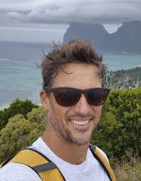 Edmund Tsang's Instagram, Twitter & Facebook