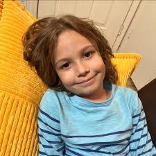 What's wrong with this picture. 😂😳😉