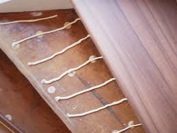 Holztreppe verkleiden ✅ du möchtest deine holztreppe verkleiden? Alte Stufen Renovieren Laminat Auf Treppen Verlegen Bauen De