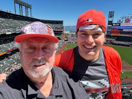 Meeting new people at Oracle event