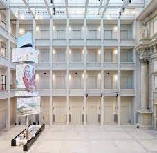 Vermittler*innen (m/w/d) für die ausstellung nimm platz!, 10.7. Humboldt Forum Die Schloss Party Crasher Welt