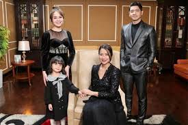 Tak hanya amanda manopo dan arya saloka, verrell bramasta dan ranty maria juga ada dalam drama musikal tersebut. Menggemaskan Keluarga Fiktif Amanda Manopo Dan Arya Saloka