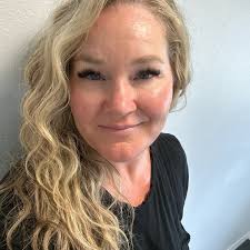 First weekend of 2026 starts at Six String 🎸❄️✨ Live music every Friday &  Saturday at 9pm 🎶 Line Dancing Wednesdays & Karaoke Thursdays at 7:30pm  🤠🎤 See you