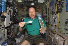 In case you were planning a stay on the international space station nasa astronaut karen nyberg shows how she washes her long hair in space while living in weightlessness on the international. Performing Personal Hygiene Rituals Without Gravity