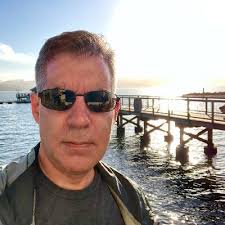 Robert Simpkins's Instagram, Twitter & Facebook