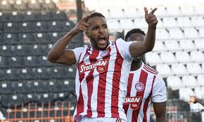 They came close to scoring with gaitanidis, michailidis. Olympiakos 1 0 Against Paok Escaped 17 Points Athens 9 84