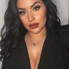 Clarissa Mathis's Instagram, Twitter & Facebook