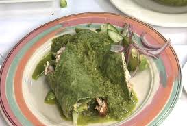 Put container of sour cream and good sized bunch of chopped cilantro into blender, add juice of 1 lime. Fish Tacos With Tomatillo Jalapeno Salsa