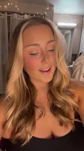 Lindsey Blalock's Instagram, Twitter & Facebook