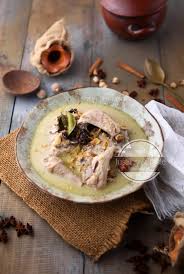 Selain dengan lalapan, ayam penyet juga bisanya disajikan bersama dengan tempe dan tahu goreng. Resep Opor Ayam Putih Just Try Taste