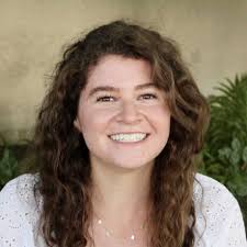 Carrie Bohn's Instagram, Twitter & Facebook