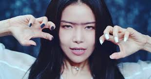 Lt → english, korean, japanese → mamamoo → aya. Here Are 15 Moments In Mamamoo S Aya Mv That Will Leave You Absolutely Shook Korea Trend News