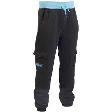 Du pantalon skinny avec des poches latérales au pantalon de jogging cargo classique motif camouflage, nous avons tout ce qu'il vous faut. Pantalon Homme Rive Jogging Cargo Noir Turquoise