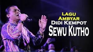 'sewu kuto' sendiri berarti seribu kota. Chord Gitar Dan Lirik Lagu Sewu Kuto Didi Kempot Sewu Kuto Wis Tak Liwati Sewu Ati Tak Takoni Tribunnews Com Mobile