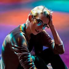 Profile for Taylor Dayne Stone Photos