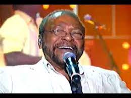 He is a prolific songwriter, with hundreds of recorded songs across over 40 solo albums. Martinho Da Vila Canta Canta Minha Gente Som Brasil Youtube