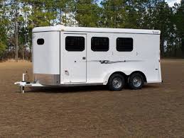 The horse area has an interior height… Quest 3 Horse Bumper Slant Load Bee Horse Trailers
