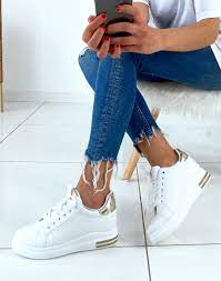Baskets new balance 530 blanches pointure 42,5 pour femme. Baskets Blanches Compensees A Empiecements Dores Effet Croco