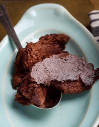 Comment Faire Un Souffle Au Chocolat Avec Seulement Deux Ingredients Elle A Table Souffle Au Chocolat Chocolat Faire Un Gateau
