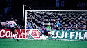 Zunächst geht es gegen england, die bisher ähnlich wie deutschland nicht überzeugten. Wm 1990 Legendares Duell Gegen England Dfb Deutscher Fussball Bund E V