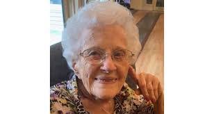 Dixie Purcell's Instagram, Twitter & Facebook