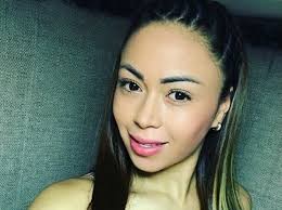 En nuestro país, daneidy barrera rojas, conocida como 'epa colombia', quien no para de generar polémicas en sus redes sociales, también se beneficia al exponerse en su cuenta instagram. Volvio Hacer De Las Suyas Epa Colombia Se Depilo En Plena Via Publica Epa Colombia El Universal Cartagena El Universal Cartagena