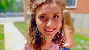 Kayla Bunch's Instagram, Twitter & Facebook