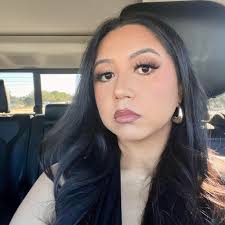 Makeup artist for quinceanera