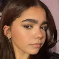 'Social butterfly' teenager, 18, dies of cancer weeks after having stomach  pains