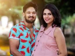 Many who worked alongside her became famous and some are even seen on big. Tamil Actor Nakkhul Jaidev And Wife Sruti Expecting First Child See Photos
