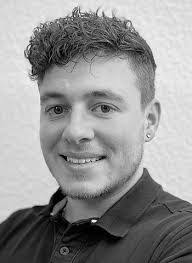 Laura Kral's Instagram, Twitter & Facebook