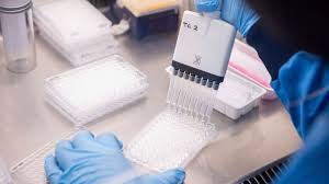 Le vaccin astrazeneca présenterait bien un risque rare de thrombose atypique, selon l'agence nationale du médicament (ansm) qui a publié ce. Astrazeneca Oxford Vaccine Drugmaker Hopes The World Can Focus On Its Positive News But Experts Fear A Lack Of Transparency Has Clouded That Cnn