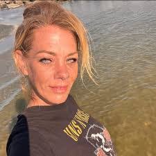 Amber Inskeep's Instagram, Twitter & Facebook