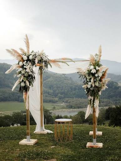 68 Wedding Arch Ideas With Expert Advice on How to Decorate
