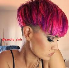 Bildergebnis für frisurentrends 2019 kurzhaar blond frisurentrends 2019 damen kurz. Bunte Farben Fur Kurze Haare Kurzhaar Frisuren Frisuren Stil Haar Kurze Und Lange Frisuren Farbe Fur Kurzes Haar Styling Kurzes Haar Kurzhaar Pixie