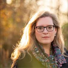 It's time to escape with me to Maple Falls again! ❄️💗 I'm so excited to  share that The Spiced Cocoa Café is out today! This is a heart-warming cozy  romance perfect for