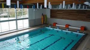 Chinon La Piscine Fermee Pendant Les Vacances