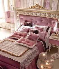 غرفة نوم مودرن كبيرة في لندن للبنات 5 ديكورات غرف نوم Guest Bedroom Remodel Bedroom Design Diy Purple Bedroom Design