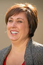 Christian Counseling Service will present awards at annual meeting in  Redlands