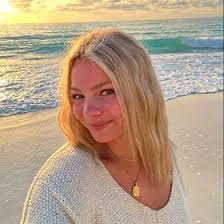 Bree Patterson's Instagram, Twitter & Facebook