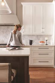 This Is A Listing For The Long Black Cabinet Pulls But I Love The Look Of This Kitchen So Much Too The White S Black Cabinets Amerock White Shaker Cabinets