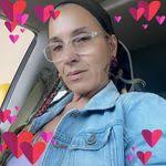 Cindy Parisi's Instagram, Twitter & Facebook