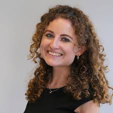 Hallie Hart's Instagram, Twitter & Facebook