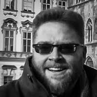 40+ perfiles de «Thomas Rapp»