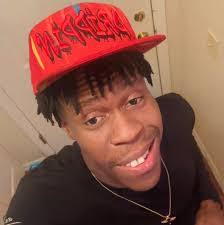 Charles Loubert's Instagram, Twitter & Facebook