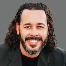 Derek Boland's Instagram, Twitter & Facebook