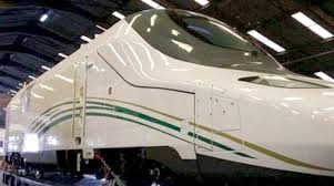 أعلن اليوم السبت عن استئناف قطار الحرمين السريع رحلاته اعتبارا من 31 مارس الجاري، بعد عام من الإغلاق بسبب جائحة كورونا، وقالت إدارة القطار، عبر حسابها الرسمي على موقع «توتير» اليوم، إنه سيتاح لكافة العملاء الراغبين. ÙØ·Ø§Ø± Ø§ÙØ­Ø±ÙÙÙ Ø§ÙØªÙÙÙÙÙØ¬ÙØ§ ØªÙØªÙÙ Ø¢Ø«Ø§Ø± Ø§ÙÙØµØ·ÙÙ Ø¥ÙÙ Ø·ÙØ¨Ø© Ø§ÙØ´Ø±Ù Ø§ÙØ£ÙØ³Ø·