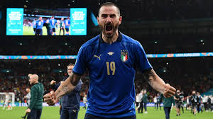 In his absence, italy craft a few smart breaks but both are closed down intelligently on the edge of the england box, with kyle walker and john stones putting their manchester city teamwork to good use. Kvtcesqlhe9 Om