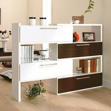 Um eben eine trennung von wartebereich und behandlungsbereich zu schaffen, sollte der raum in zwei bereiche aufgeteilt werden. 42 Kreative Raumteiler Ideen Fur Ihr Zuhause Archzine Net